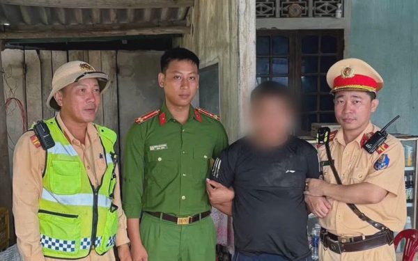 Phát hiện tài xế dương tính với ma túy khi đang lái xe tải trên quốc lộ 1