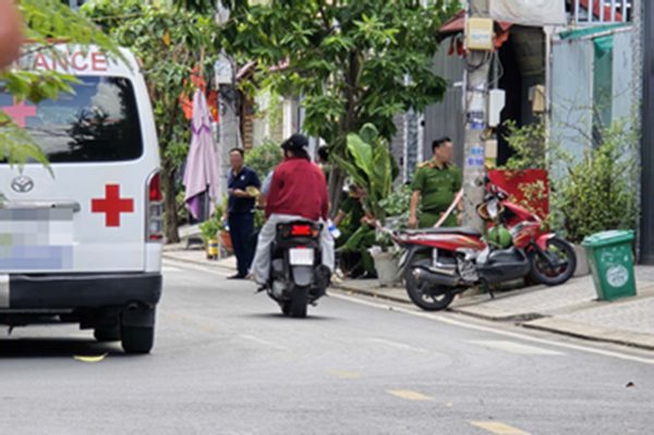 Phát hiện thi thể đôi nam nữ trong nhà thuê ở TP.HCM