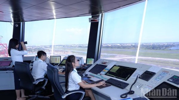 Phát hiện vật thể nghi UAV gần sân bay Cát Bi, 3 chuyến bay bị ảnh hưởng