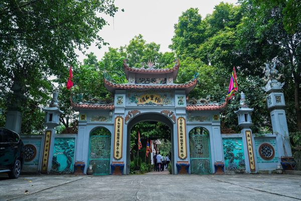 Phát huy giá trị di tích Phủ Ứng Thiên gắn với phát triển công nghiệp văn hóa