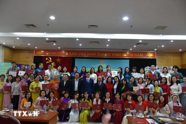Phát huy nguồn lực kiều bào, đóng góp vào sự phát triển quan hệ Việt-Pháp