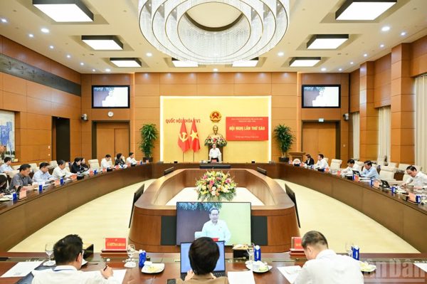 Phát huy vai trò của Quốc hội trong kiến tạo thể chế, khơi thông nguồn lực phát triển