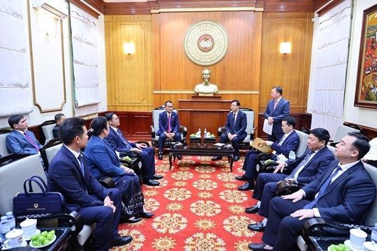 Phát huy vai trò Mặt trận trong vun đắp mối quan hệ đoàn kết đặc biệt Việt-Lào