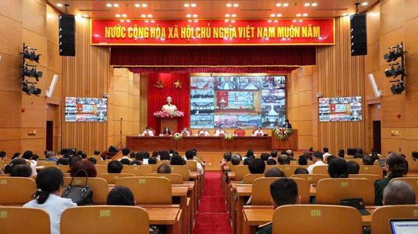 Phát huy vai trò, trách nhiệm của đại biểu Quốc hội, xứng đáng là cầu nối giữa cử tri với Quốc hội