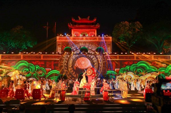 Phát triển du lịch thành ngành kinh tế mũi nhọn: Cần cơ chế, chính sách đặc thù nào?