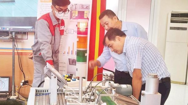 Phát triển khoa học, công nghệ, chuyển đổi số để thúc đẩy tăng trưởng