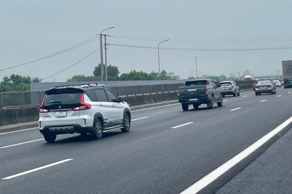 Phạt xe không giữ khoảng cách trên cao tốc, Chủ tịch Hiệp hội vận tải ô tô Việt Nam nói gì?