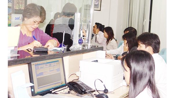Phía sau dòng tiền “giải cứu” giá cổ phiếu
