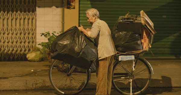 Phía sau những con phố tinh tươm