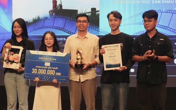 Phim ngắn 'Hạ thời' thắng lớn tại Liên hoan phim Điện ảnh Trẻ 2026