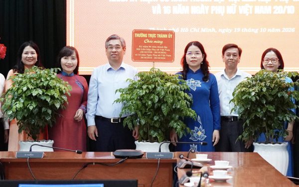 Phó bí thư Nguyễn Phước Lộc: Phụ nữ đóng góp quan trọng đầu tư cho phát triển, cho tương lai