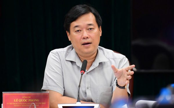 Phó bí thư thường trực Lê Quốc Phong: Phường Xuân Hòa phải thí điểm quản lý biên chế bằng cách làm mới