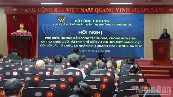 Phổ biến quy định về phòng, chống rửa tiền, tài trợ khủng bố cho tổ chức, cá nhân kinh doanh kim khí quý, đá quý