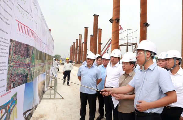 Phó Chủ tịch Hà Nội: Không để một nhà thầu trở thành điểm nghẽn của cả dự án