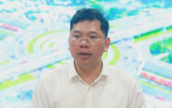 Phó chủ tịch Hoàng Nguyên Dinh: ‘Phải tăng tốc di dời hạ tầng làm nút giao cao tốc Bến Lức - Long Thành với đường Rừng Sác’