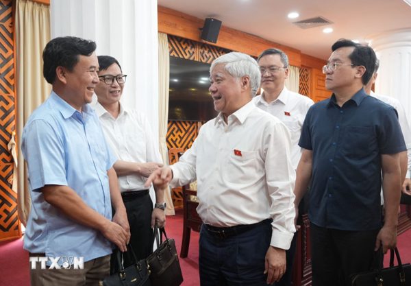Phó Chủ tịch Thường trực Quốc hội Đỗ Văn Chiến làm việc tại Lạng Sơn