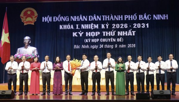Phó Giám đốc Đại học Quốc gia Hà Nội làm Phó Chủ tịch UBND TP Bắc Ninh