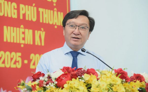 Phó giám đốc Sở Giáo dục và Đào tạo TP.HCM: 'Công nghệ, robot hay AI chỉ là công cụ khi chuyển đổi số'