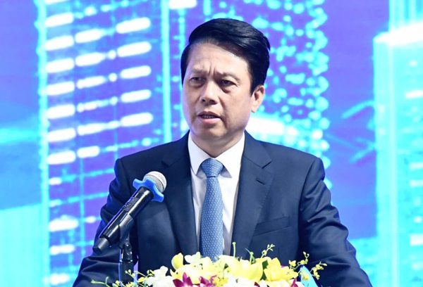 Phó Thống đốc kể người nhà làm thủ tục xuất viện xong phải... nhập viện luôn