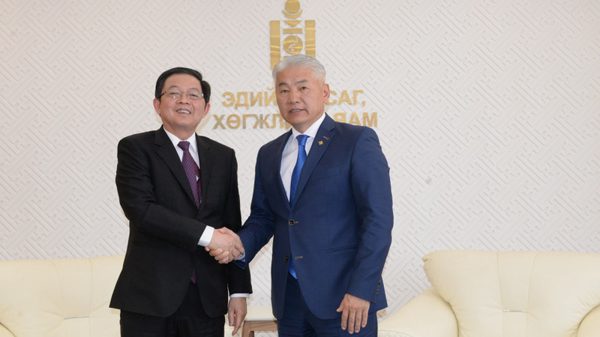 Phó Thủ tướng Chính phủ Hồ Quốc Dũng làm việc với Phó Thủ tướng Thường trực, Bộ trưởng Kinh tế và Phát triển Mông Cổ Jadamba Enkhbayar