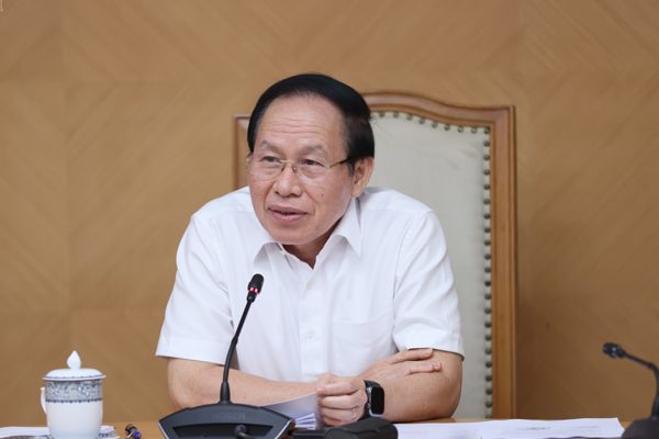 Phó Thủ tướng: Không để học sinh thiếu sách giáo khoa