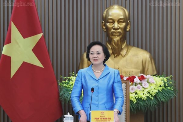 Phó Thủ tướng: Không hợp thức hóa vị trí việc làm từ biên chế hiện có