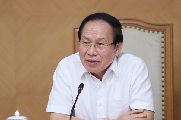 Phó Thủ tướng: Lập tổ công tác phản ứng nhanh về điều phối sách giáo khoa