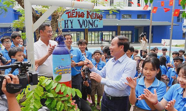 Phó thủ tướng: 'Trường Hy Vọng là mô hình giáo dục đặc biệt'