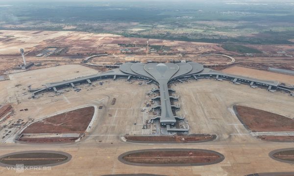 Phó thủ tướng: Xử lý nhà thầu chậm tiến độ sân bay Long Thành