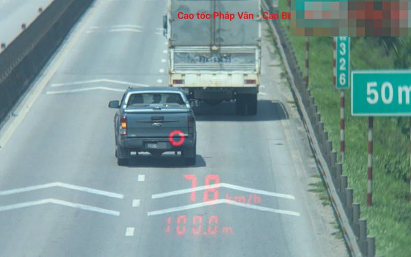 Phó thủ tướng yêu cầu đưa tình huống giữ khoảng cách trên cao tốc vào giáo trình đào tạo cấp bằng lái
