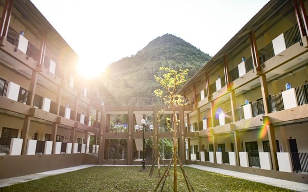Phó thủ tướng yêu cầu rà soát trường học quá lớn sau sắp xếp