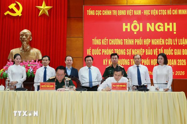 Phối hợp nghiên cứu lý luận-thực tiễn về quốc phòng trong tình hình mới