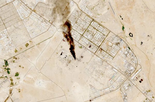 Phong trào Houthi tuyên bố dội 'hỏa lực' xuống loạt mục tiêu trọng yếu ở Ả-rập Xê-út