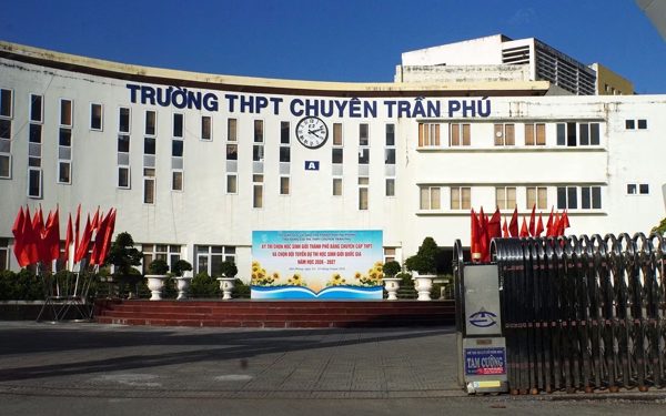 Phụ huynh Hải Phòng lo thi tuyển vào 10 chuyên Tiếng Nhật