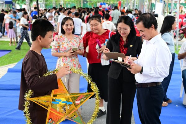Phú Mỹ Hưng mang đến sân chơi ý nghĩa mùa Trung thu
