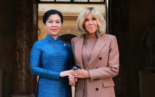 Phu nhân nguyên thủ Việt Nam và Pháp thăm Trường Mỹ thuật quốc gia Pháp