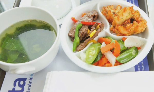 Phụ nữ mãn kinh nên điều chỉnh dinh dưỡng thế nào?