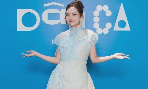 Phương Mỹ Chi: Không sợ bị chê khi làm mới dân ca