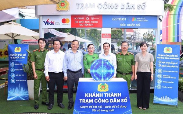 Phường Tăng Nhơn Phú ra mắt ứng dụng SOS khu phố, trải nghiệm Trạm Công dân số