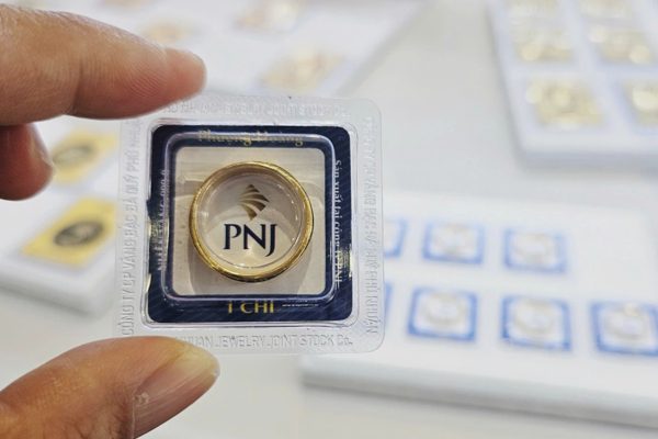 PNJ nêu chính sách thu đổi kim cương phát sinh rủi ro, trích lập hơn 7.000 tỷ đồng dự phòng