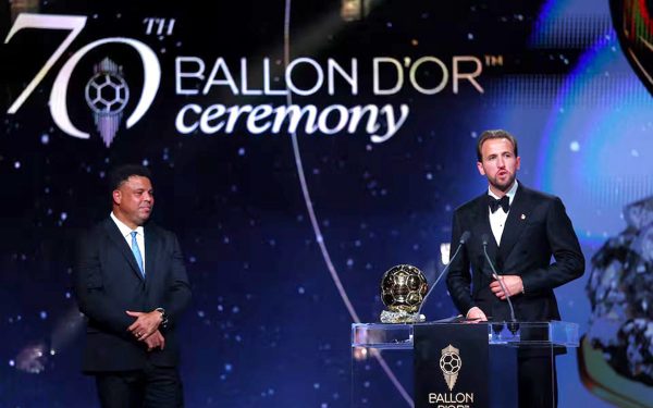 Quả bóng vàng Harry Kane: Tôi vấp ngã nhưng không từ bỏ
