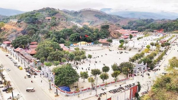Quản lý chặt nguồn tiền công đức tại di tích