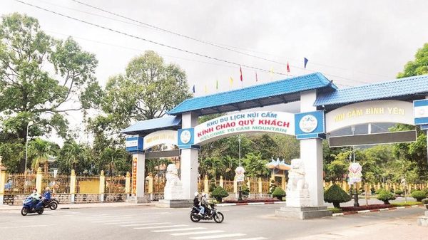 Quản lý hiệu quả đất rừng khu vực Núi Cấm