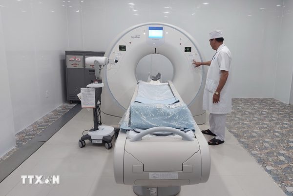 Quản lý trang thiết bị y tế phải cắt giảm trung gian, minh bạch về giá
