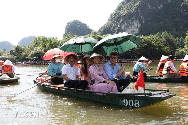 Quảng bá các giá trị di sản nổi bật tại Ninh Bình tới bạn bè quốc tế