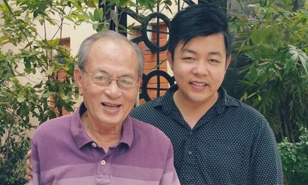 Quang Lê hát 'Cõi nhớ' tiễn biệt nhạc sĩ Sông Trà