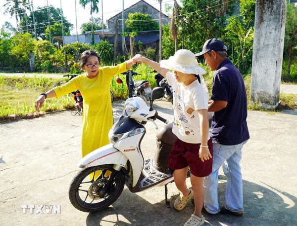 Quảng Ngãi: Lễ khai giảng đặc biệt ở lớp học tình thương