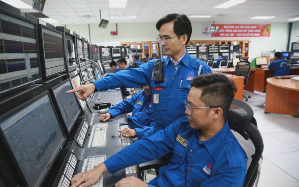 Quảng Ngãi tìm động lực tăng trưởng mới từ Dung Quất, logistics và năng lượng