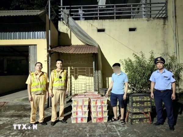 Quảng Ninh phát hiện các vụ vận chuyển hàng nghìn con vịt, gà không rõ nguồn gốc