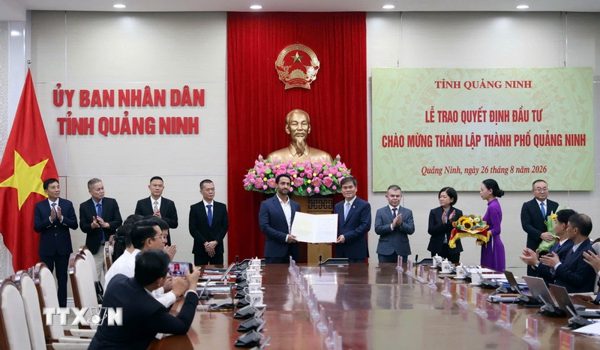 Quảng Ninh trao quyết định đầu tư cho 16 dự án